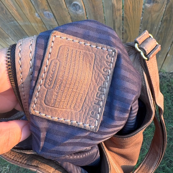 Coach Soft Bucket Nubuc #4943 - Picture 5 of 7